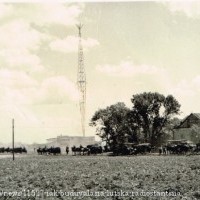 Maszty Radiostacji w Łucku w latach czterdziestych (za: http://lutsk.rayon.in.ua/news/11527-iak-buduvalasia-lutska-radiostantsiia)